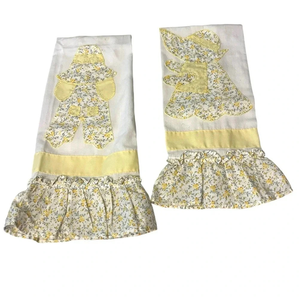 Sunbonnet Sue And Sam Handmade Hand Towels Yellow/white Ruffle Detail Set Of 2 - Picture 2 of 10
